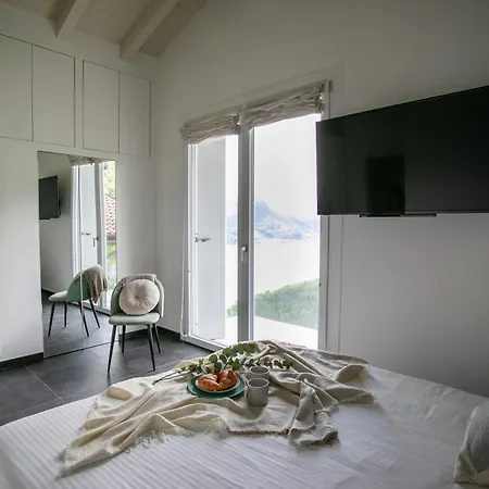 Iseolakerental - Il Villino Delle Rose شقة